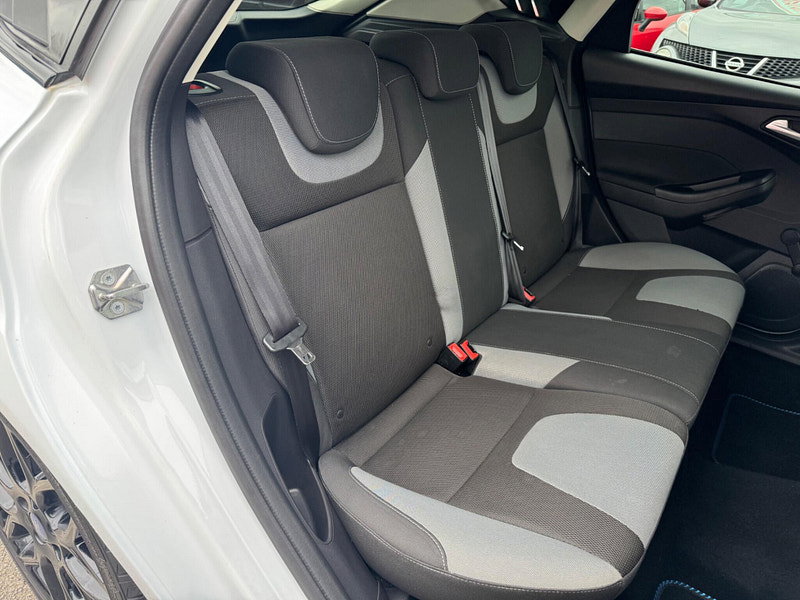 Ford Focus 1.6 TDCi Zetec S Hatchback 5dr Diesel Manual Euro 5 (s/s) (115 ps) 5dr Manual 2026