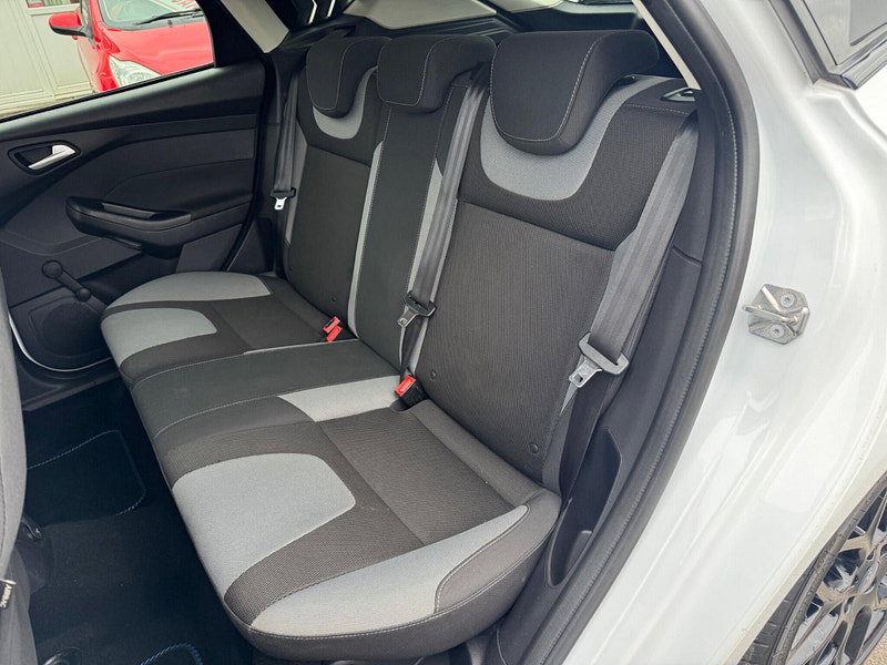 Ford Focus 1.6 TDCi Zetec S Hatchback 5dr Diesel Manual Euro 5 (s/s) (115 ps) 5dr Manual 2026