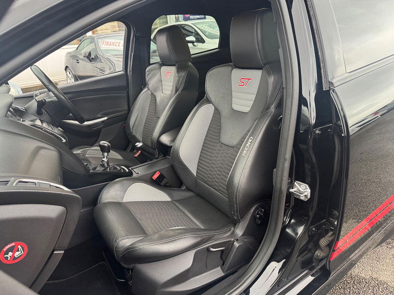 Ford Focus 2.0 TDCi ST-2 Euro 6 (s/s) 5dr 5dr Manual 2026