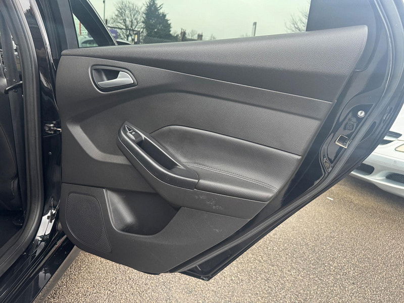 Ford Focus 2.0 TDCi ST-2 Euro 6 (s/s) 5dr 5dr Manual 2026