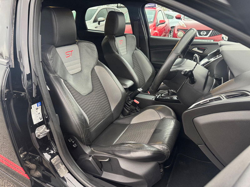 Ford Focus 2.0 TDCi ST-2 Euro 6 (s/s) 5dr 5dr Manual 2026