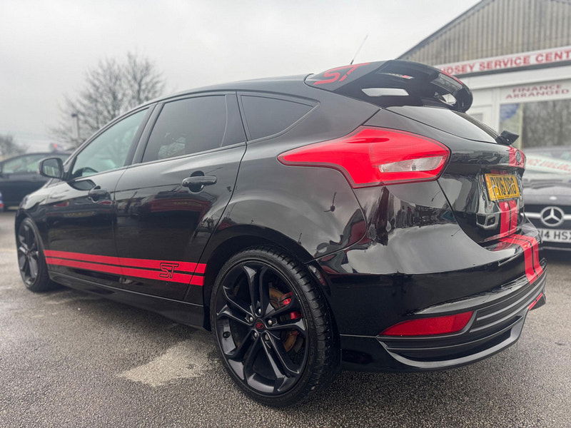 Ford Focus 2.0 TDCi ST-2 Euro 6 (s/s) 5dr 5dr Manual 2026