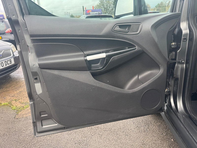 Ford Grand Tourneo Connect 1.5 TDCi Zetec Euro 6 (s/s) 5dr 5dr Manual 2025