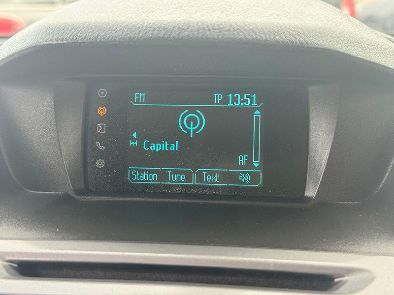 Ford Grand Tourneo Connect 1.5 TDCi Zetec Euro 6 (s/s) 5dr 5dr Manual 2025