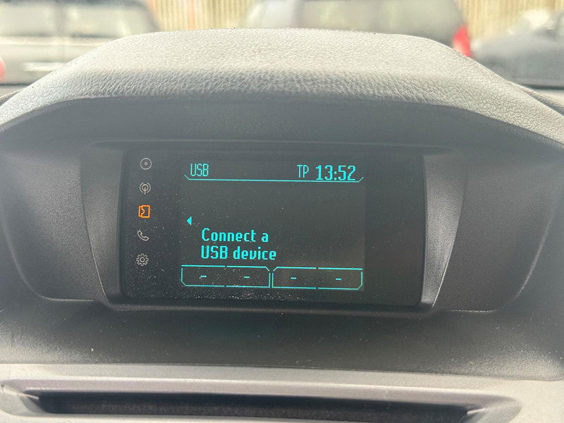 Ford Grand Tourneo Connect 1.5 TDCi Zetec Euro 6 (s/s) 5dr 5dr Manual 2025