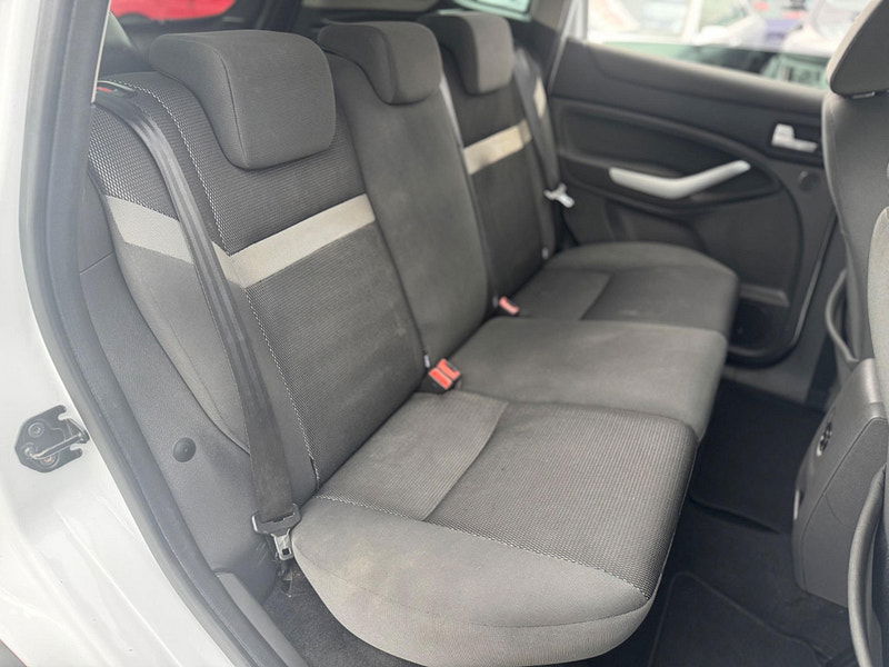 Ford Kuga 2.0 TDCi Zetec 2WD Euro 5 5dr 5dr Manual 2025