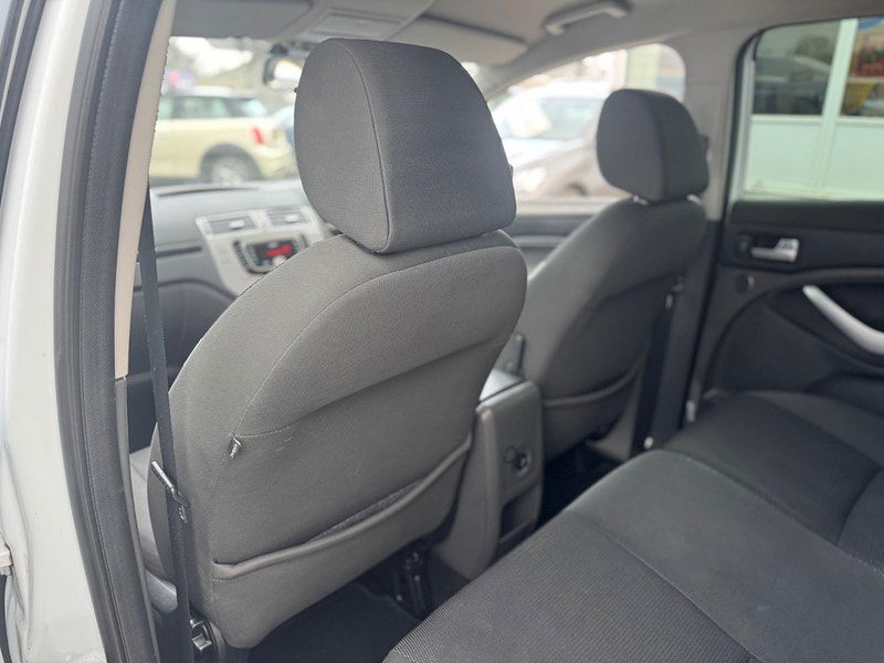 Ford Kuga 2.0 TDCi Zetec 2WD Euro 5 5dr 5dr Manual 2025