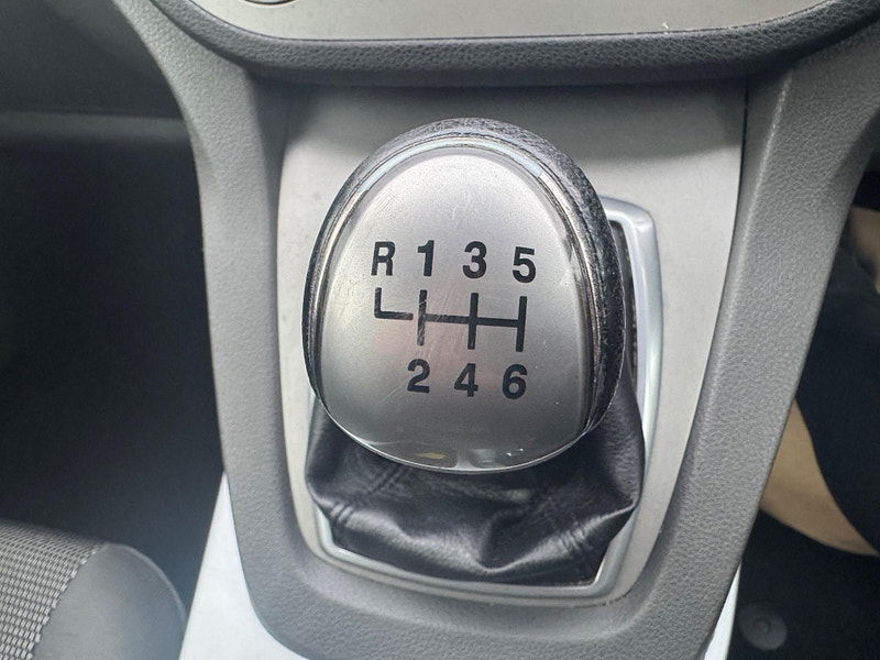 Ford Kuga 2.0 TDCi Zetec 2WD Euro 5 5dr 5dr Manual 2026