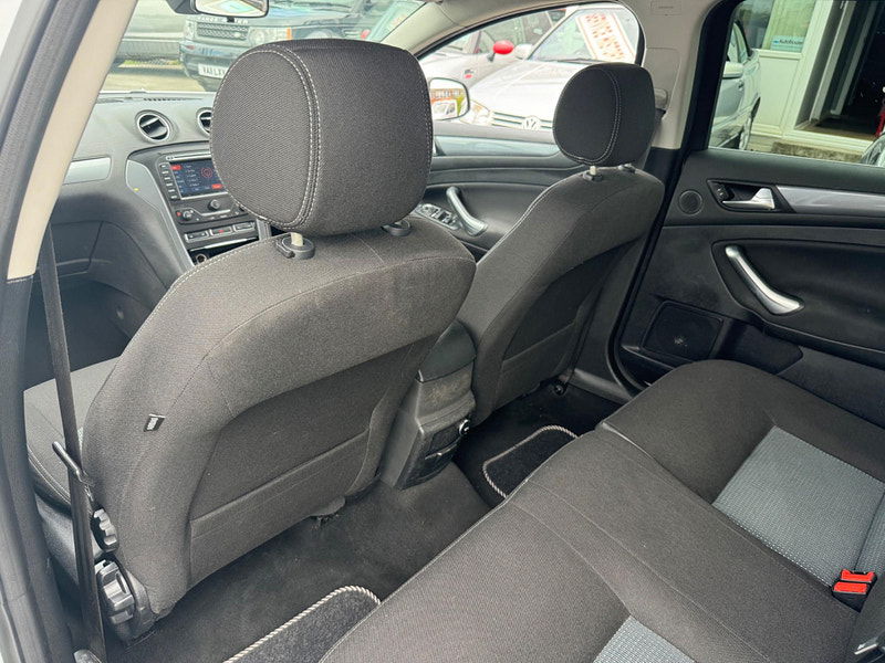 Ford Mondeo 1.6 TDCi ECOnetic Zetec Business Edition Euro 5 (s/s) 5dr 5dr Manual 2025