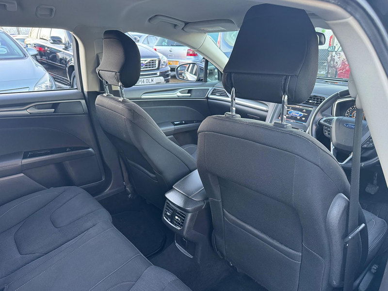 Ford Mondeo 2.0 TDCi Titanium Euro 6 (s/s) 5dr 5dr Manual 2025