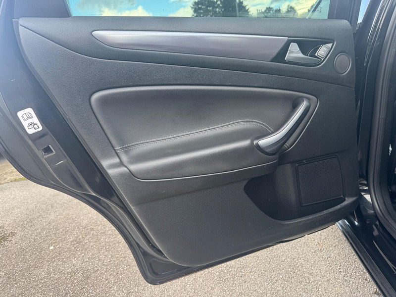 Ford Mondeo 2.0 TDCi Titanium X Business Edition Euro 5 5dr 5dr Manual 2025