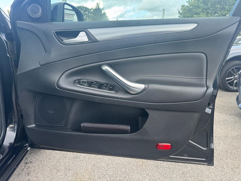 Ford Mondeo 2.0 TDCi Titanium X Business Edition Euro 5 5dr 5dr Manual 2025