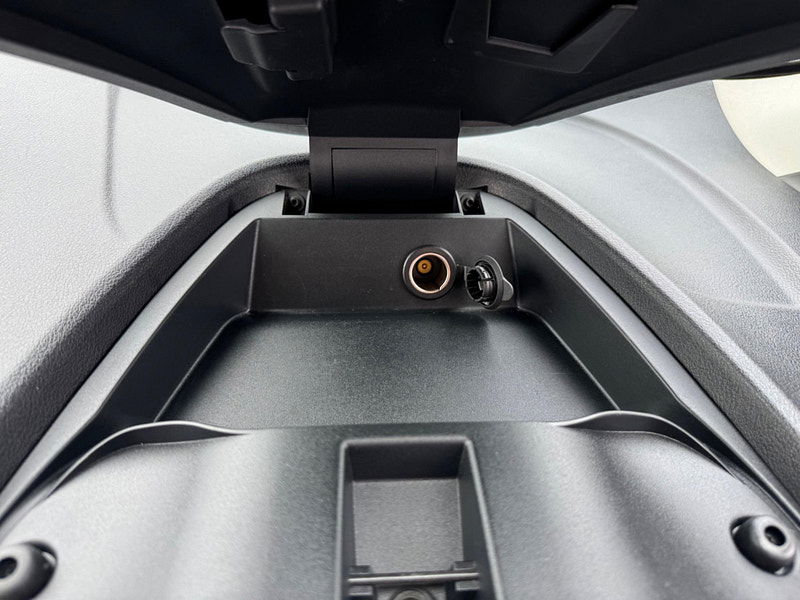 Ford Transit Connect 1.5 230 EcoBlue Leader Crew Van L2 Euro 6 (s/s) 6dr 6dr Manual 2025