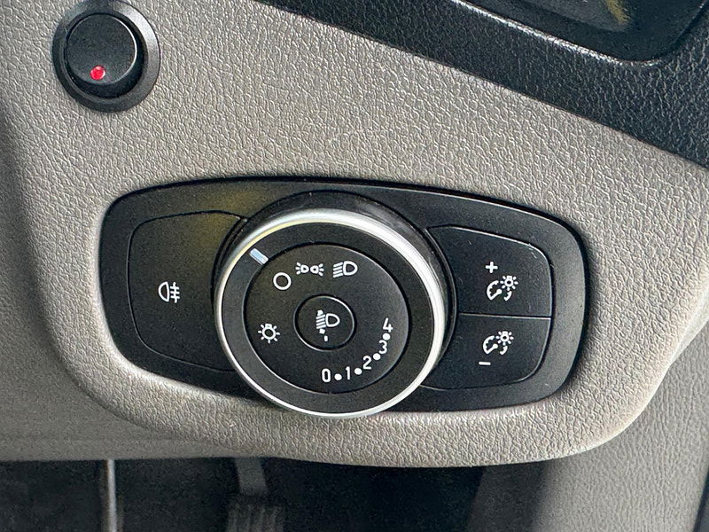 Ford Transit Connect 1.5 230 EcoBlue Leader Crew Van L2 Euro 6 (s/s) 6dr 6dr Manual 2025