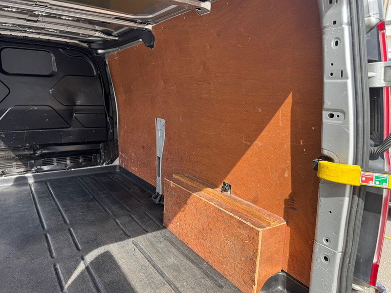 Ford Transit Custom 2.0 TDCi 290 Limited L2 H2 5dr 5dr Manual 2026