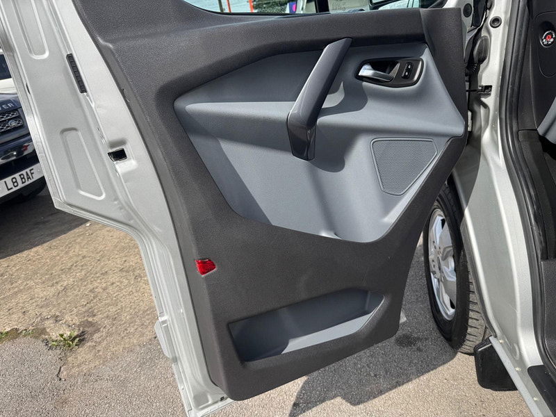 Ford Transit Custom 2.0 TDCi 290 Limited L2 H2 5dr 5dr Manual 2026