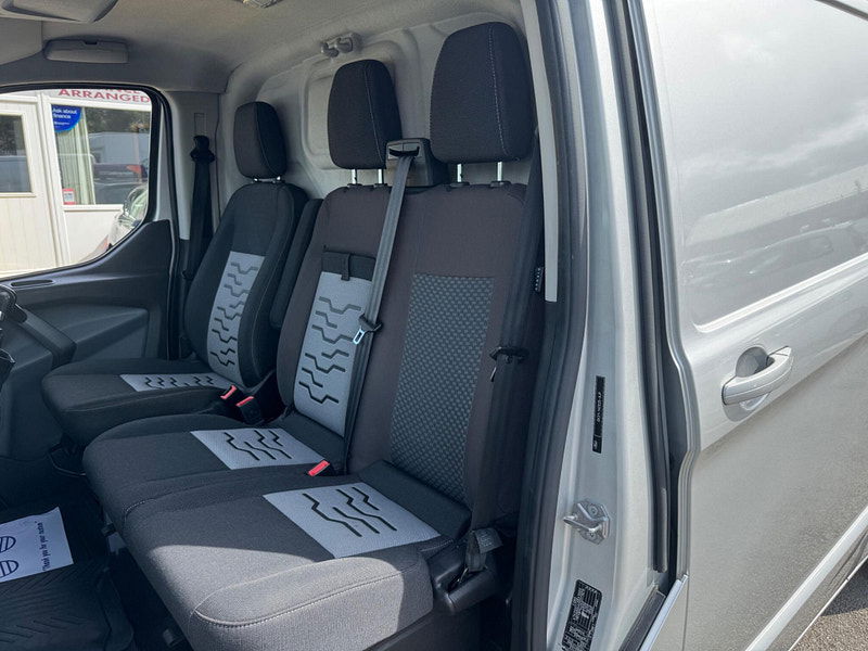 Ford Transit Custom 2.0 TDCi 290 Limited L2 H2 5dr 5dr Manual 2025