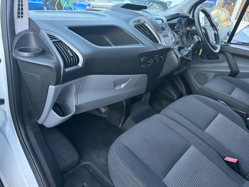 Ford Transit Custom 2.2 TDCi 290 L2 H1 5dr 5dr Manual 2025
