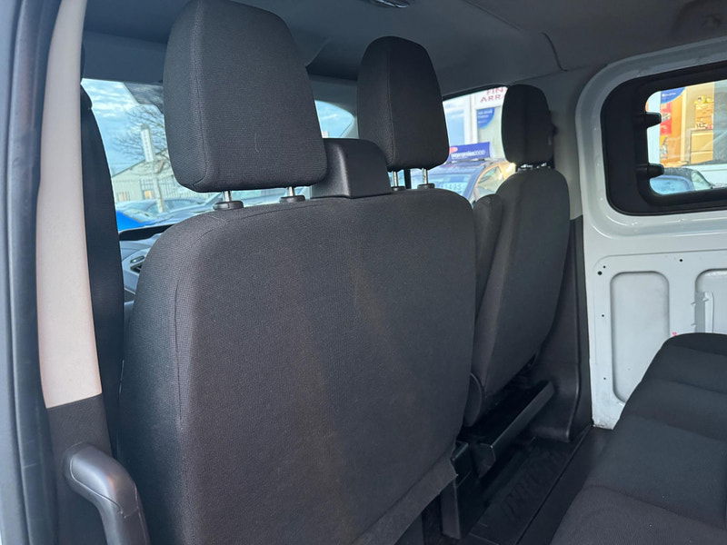 Ford Transit Custom 2.2 TDCi 290 L2 H1 5dr 5dr Manual 2025