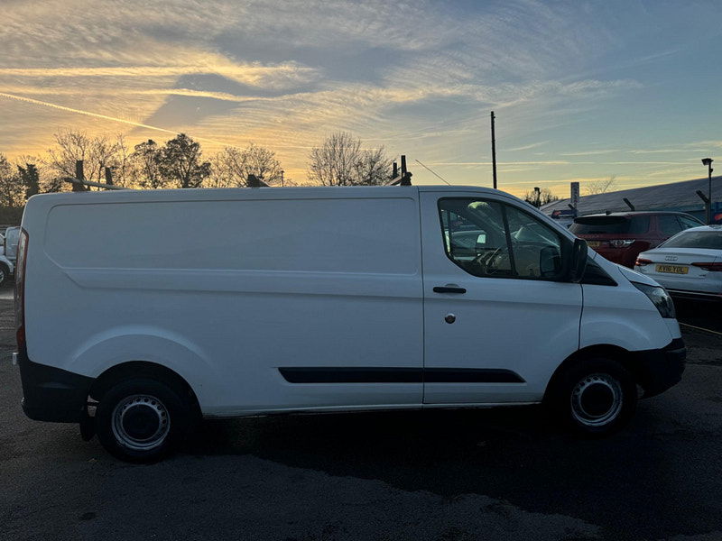 Ford Transit Custom 2.2 TDCi 290 L2 H1 5dr 5dr Manual 2024