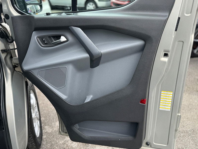 Ford Transit Custom 2.2 TDCi 290 Limited L2 H1 5dr 5dr Manual 2025
