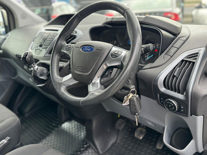 Ford Transit Custom 2.2 TDCi 290 Limited L2 H1 5dr 5dr Manual 2025