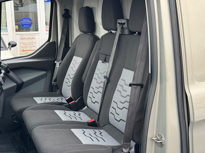 Ford Transit Custom 2.2 TDCi 290 Limited L2 H1 5dr 5dr Manual 2025
