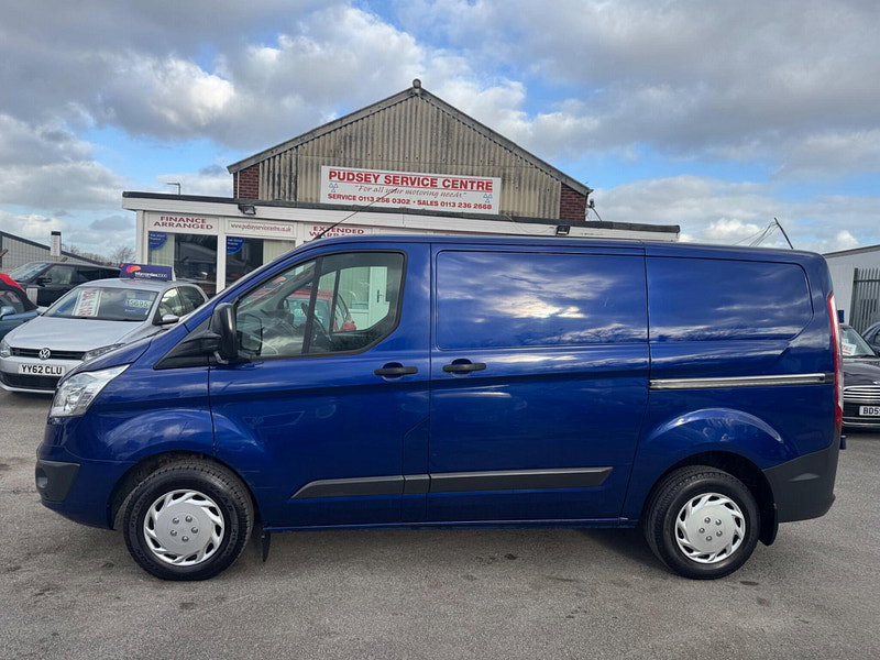 Ford Transit Custom 2.2 TDCi 290 Trend Panel Van 5dr Diesel Manual L1 H1 (186 g/km, 98 bhp) 5dr Manual 2026