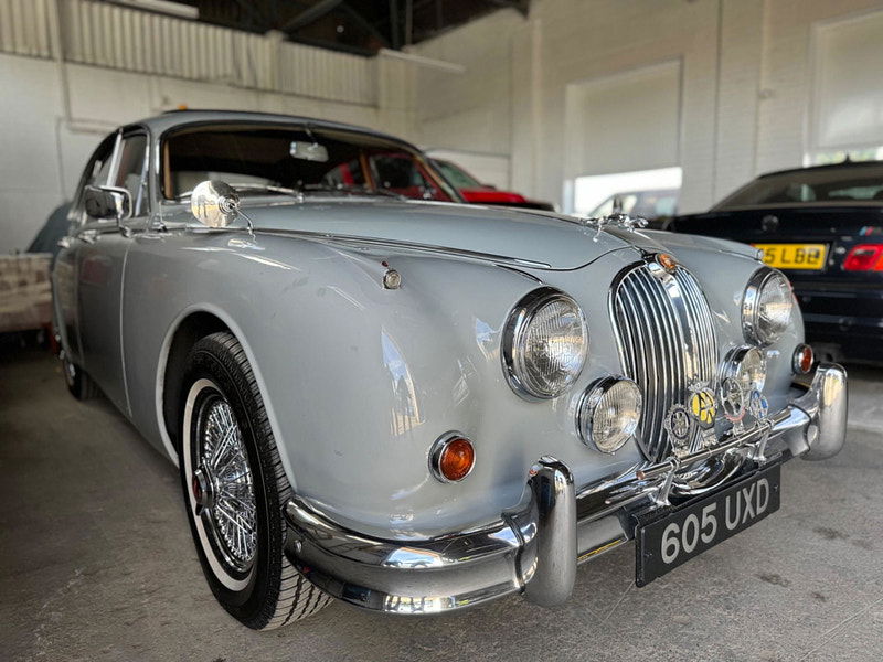 Jaguar Mark ii  4dr Manual 2024