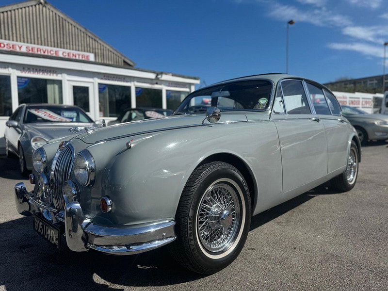 Jaguar Mark ii  4dr Manual 2024