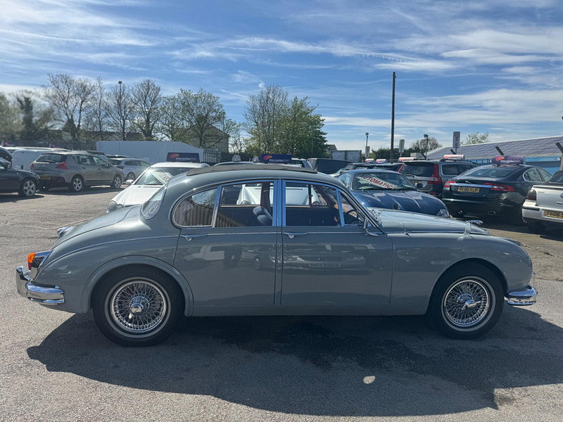 Jaguar Mark ii  4dr Manual 2026