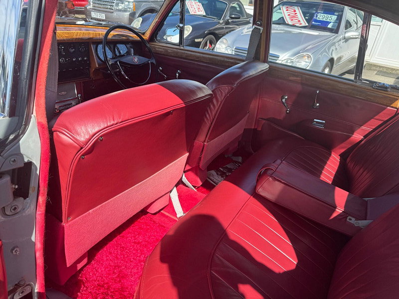 Jaguar Mark ii  4dr Manual 2026