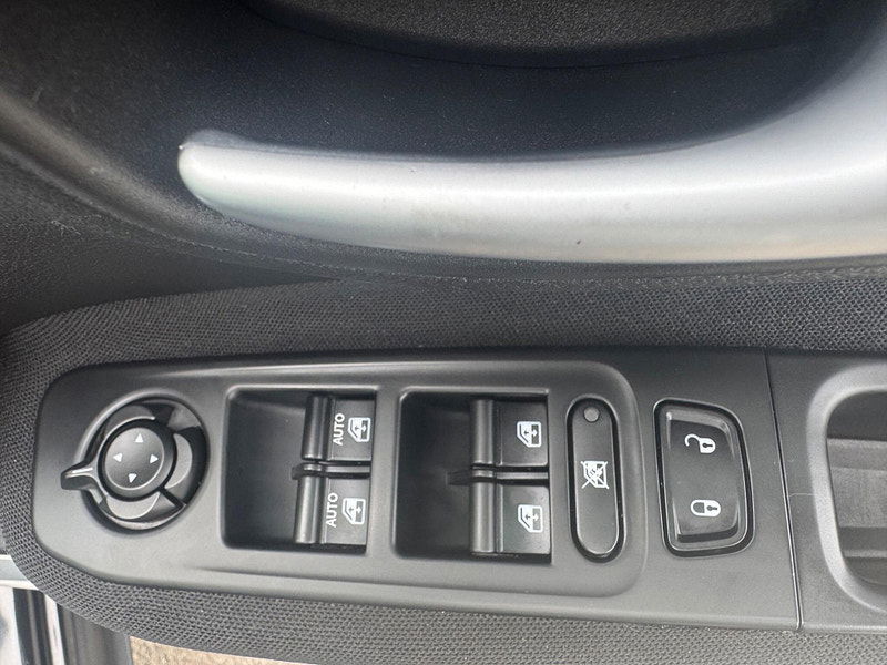 Jeep Renegade 1.4T MultiAirII Longitude Euro 6 (s/s) 5dr 5dr Manual 2025