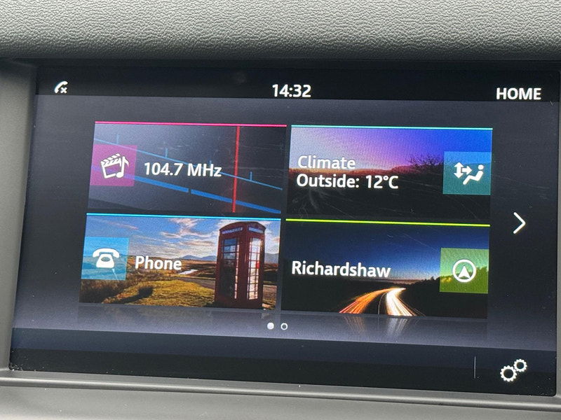Land Rover Discovery Sport 2.0 TD4 SE Tech Auto 4WD Euro 6 (s/s) 5dr 5dr Automatic 2025
