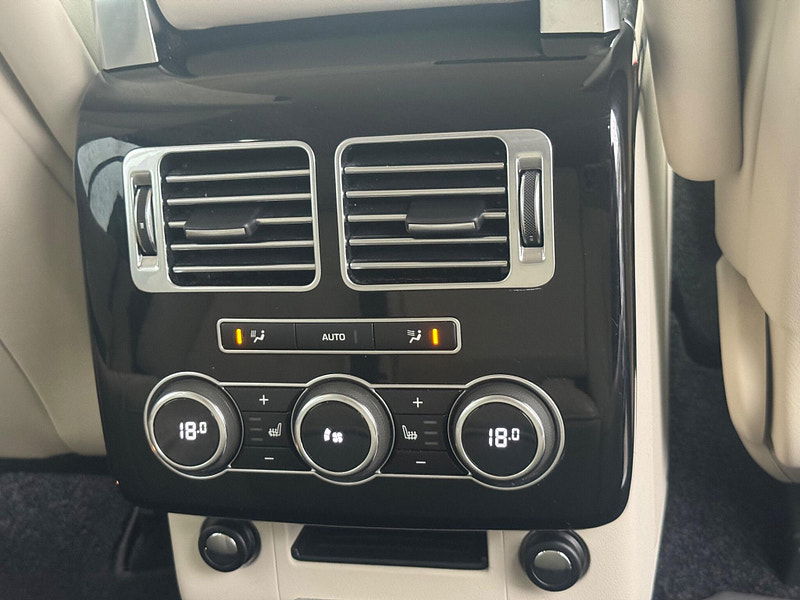 Land Rover Range Rover 3.0 TD V6 Vogue Auto 4WD Euro 5 (s/s) 5dr 5dr Automatic 2025