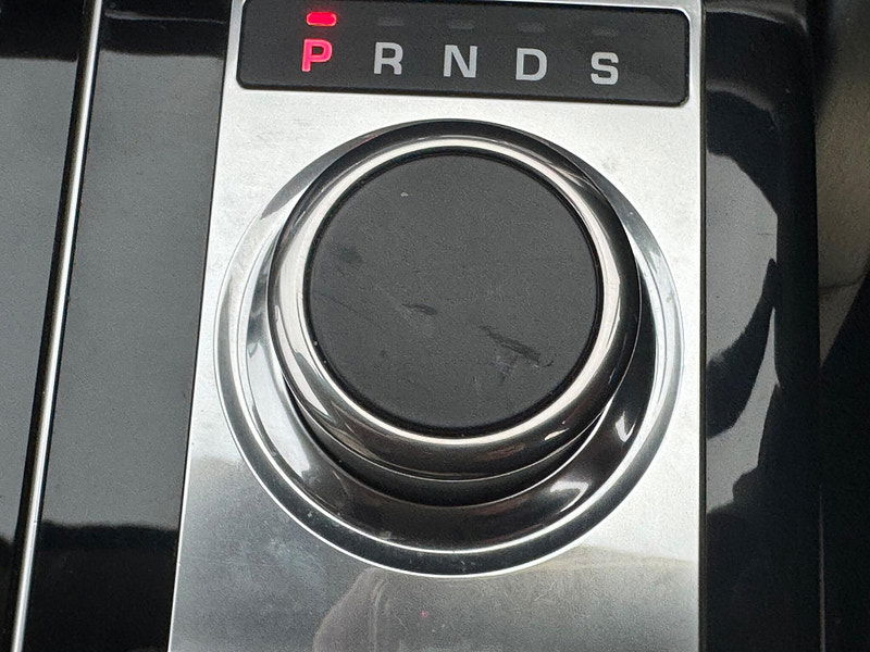 Land Rover Range Rover 3.0 TD V6 Vogue Auto 4WD Euro 5 (s/s) 5dr 5dr Automatic 2025