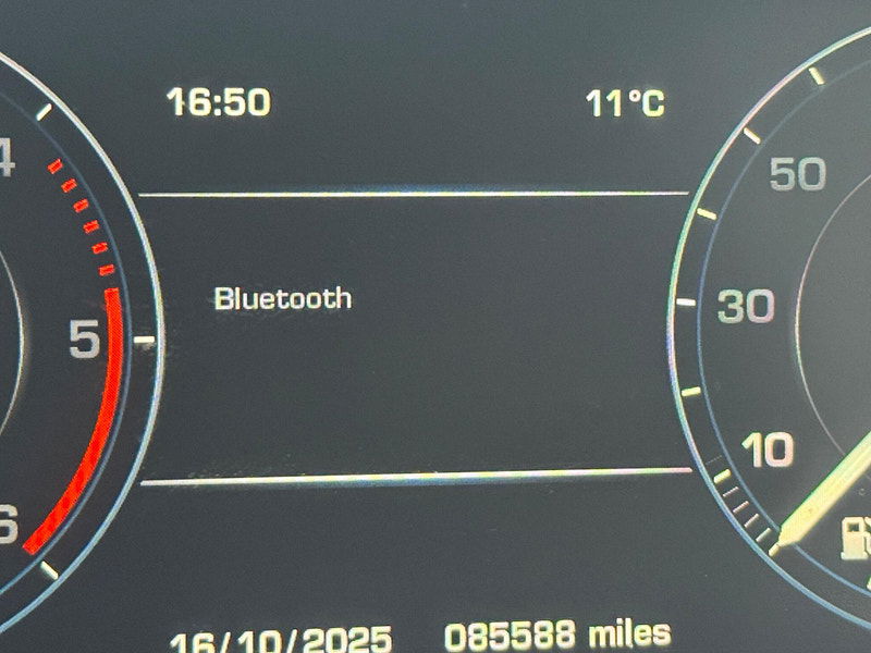 Land Rover Range Rover 3.0 TD V6 Vogue Auto 4WD Euro 5 (s/s) 5dr 5dr Automatic 2025