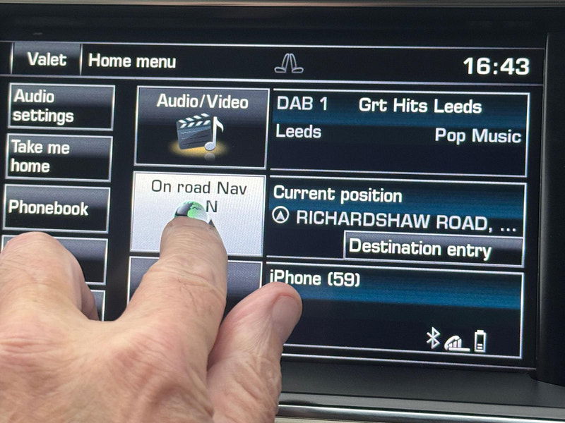 Land Rover Range Rover 3.0 TD V6 Vogue Auto 4WD Euro 5 (s/s) 5dr 5dr Automatic 2025