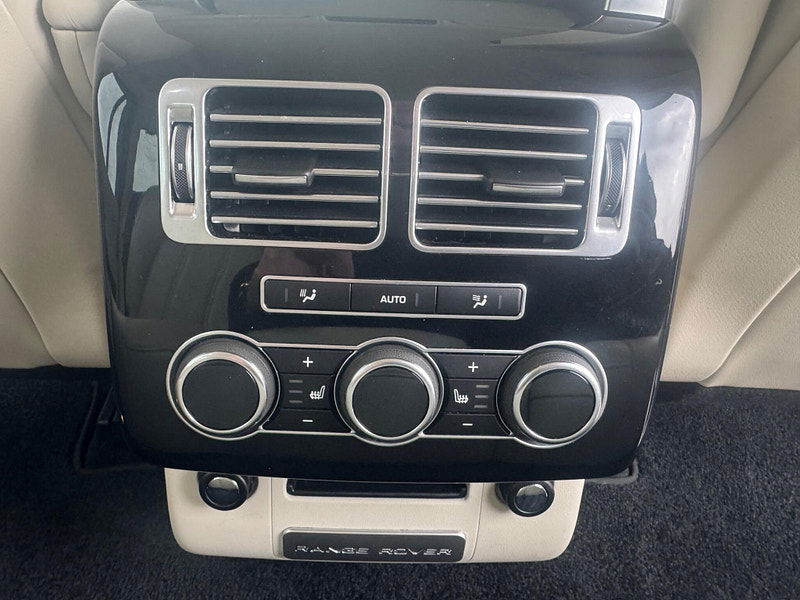 Land Rover Range Rover 3.0 TD V6 Vogue Auto 4WD Euro 5 (s/s) 5dr 5dr Automatic 2026