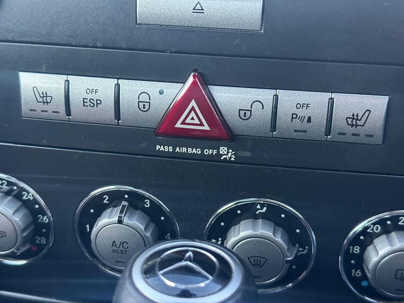 Mercedes-Benz SLK 1.8 SLK200 Kompressor Convertible 2dr Petrol Automatic (211 g/km, 163 bhp) 2dr Automatic 2026