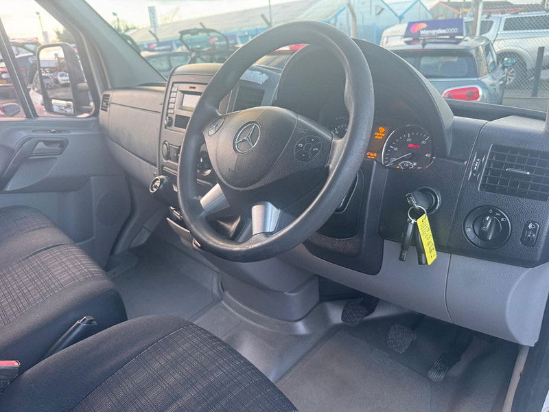 Mercedes-Benz Sprinter 2.1 313 CDI RWD L1 2dr 2dr Manual 2025