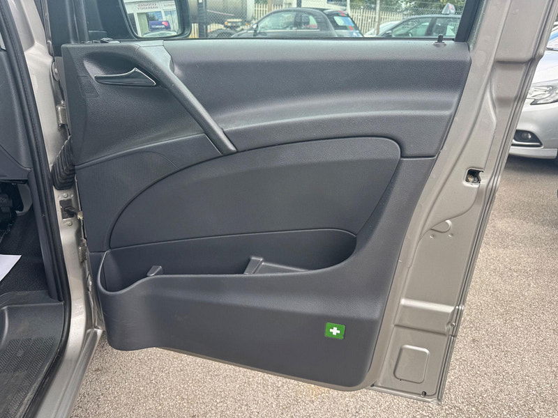 Mercedes-Benz Vito 2.1 113 CDi BlueEFFICIENCY Traveliner L1 5dr 5dr Manual 2025