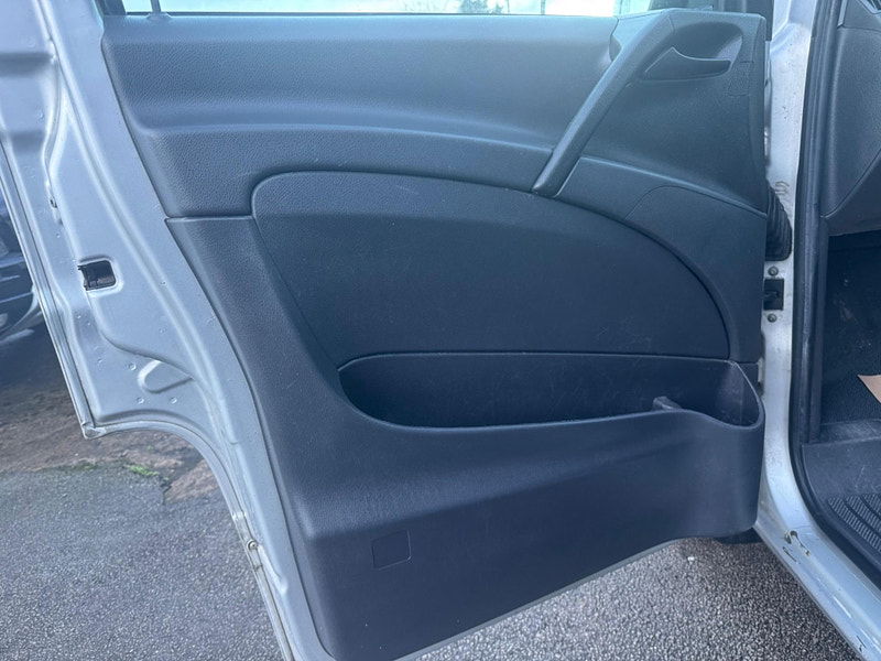 Mercedes-Benz Vito 2.1 113 CDi Dualiner L3 5dr 5dr Automatic 2025