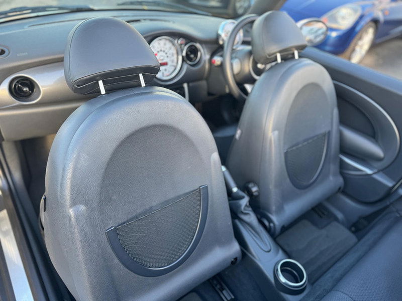 MINI Convertible 1.6 Cooper S Euro 4 2dr 2dr Manual 2025