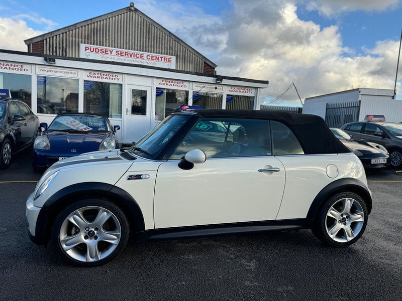 MINI Convertible 1.6 Cooper S Euro 4 2dr 2dr Manual 2025