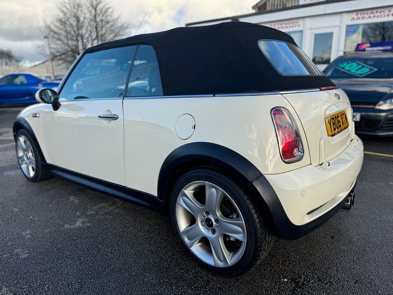 MINI Convertible 1.6 Cooper S Euro 4 2dr 2dr Manual 2025