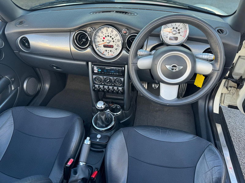 MINI Convertible 1.6 Cooper S Euro 4 2dr 2dr Manual 2025