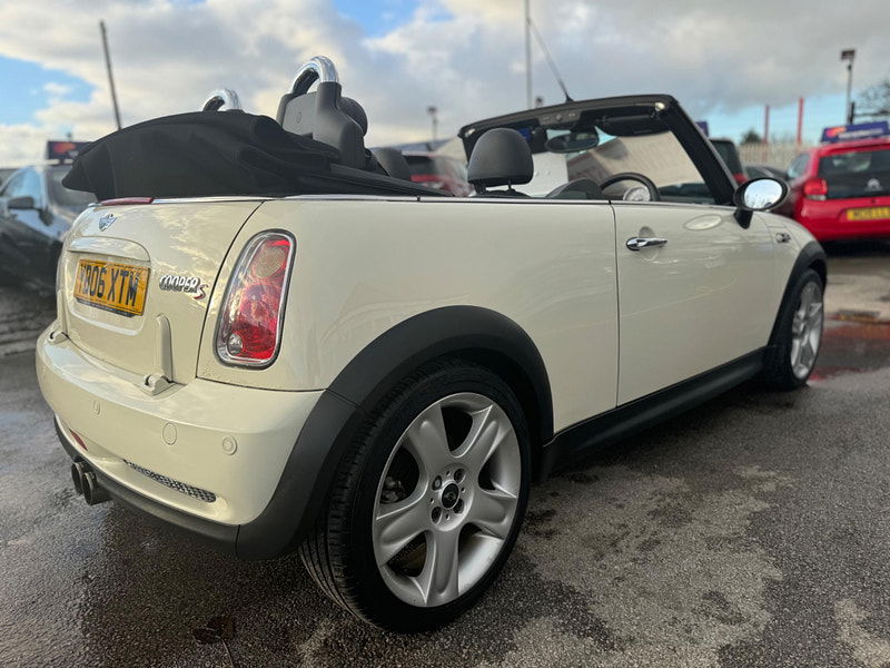 MINI Convertible 1.6 Cooper S Euro 4 2dr 2dr Manual 2025