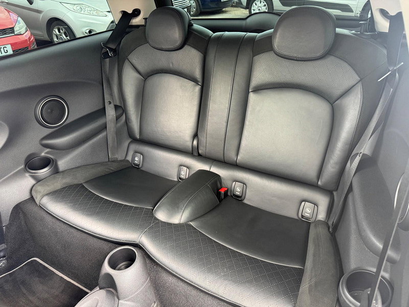 MINI Hatch 2.0 Cooper S Euro 6 (s/s) 3dr 3dr Manual 2026