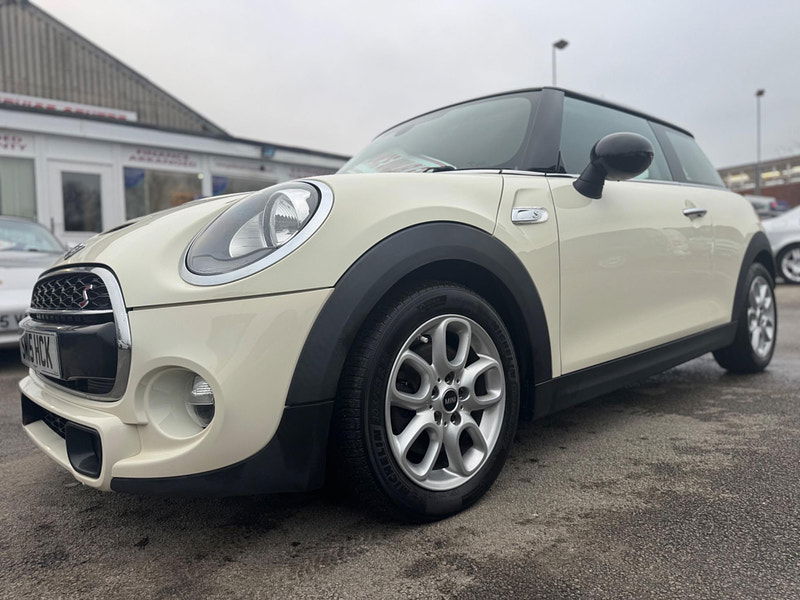 MINI Hatch 2.0 Cooper S Euro 6 (s/s) 3dr 3dr Manual 2025